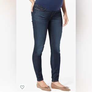Maternity Signature Levi Strauss Maternity Jeans- Skinny- Dark Wash- Large